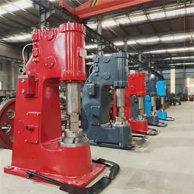 مطرقة كهربائية لصنع السكاكين